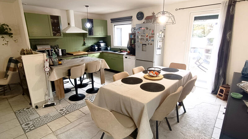 Villa - 121 m² - 6 pièces