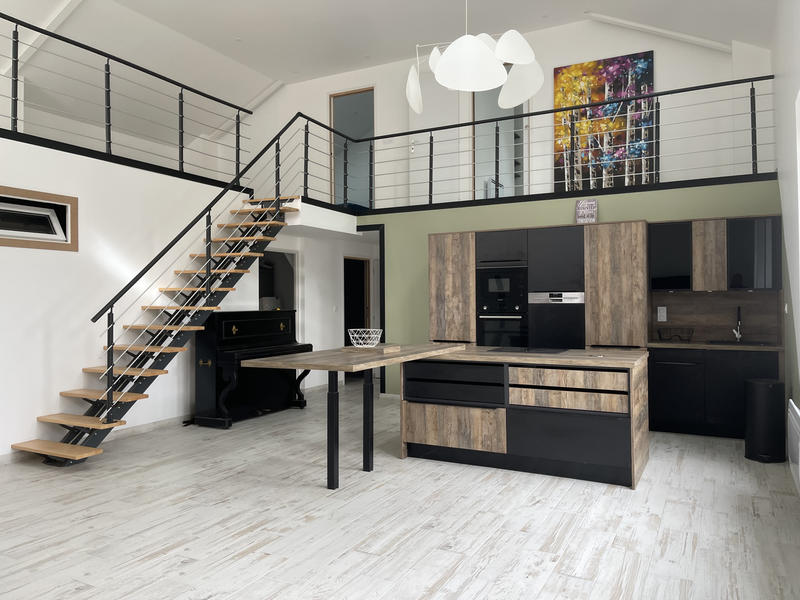 Maison - 137 m² - 5 pièces