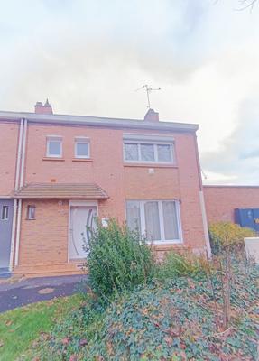 Maison - 81 m² - 5 pièces