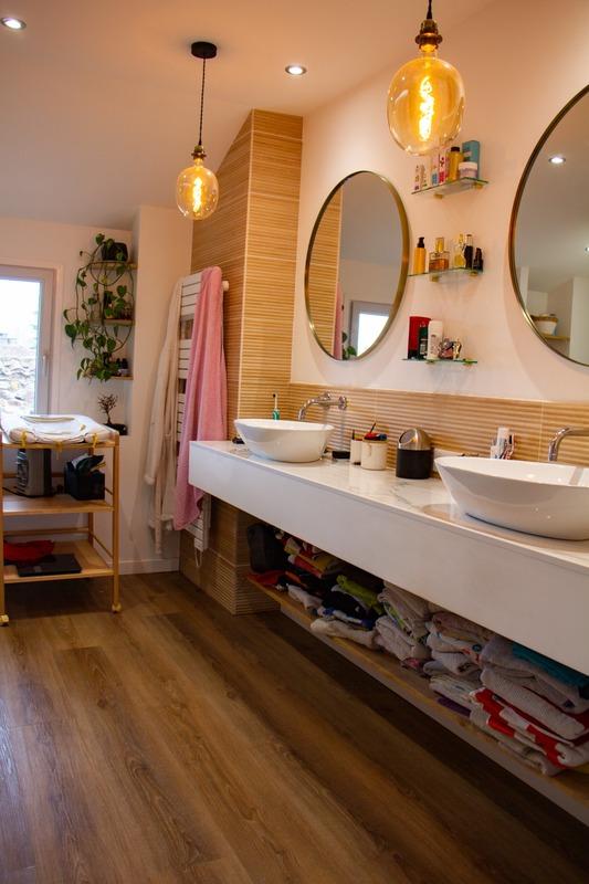 Maison - 248 m² - 7 pièces