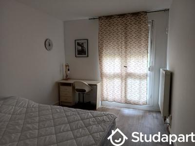 Chambre - 11 m² - 1 pièce