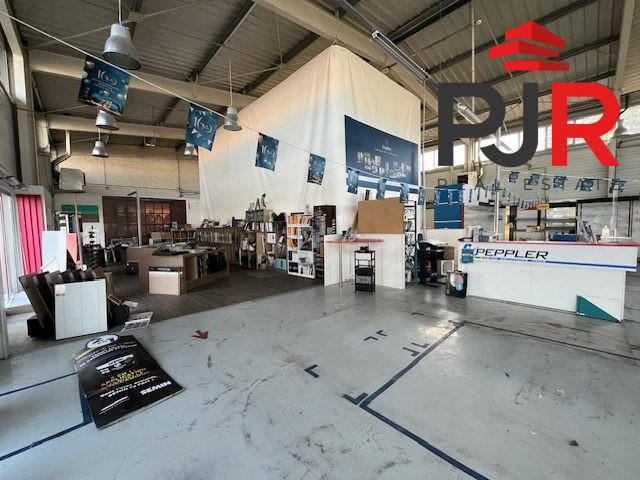 Local commercial - 464 m²