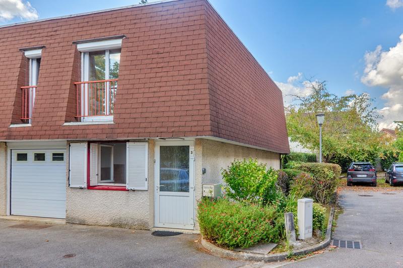 Maison - 97 m² - 6 pièces