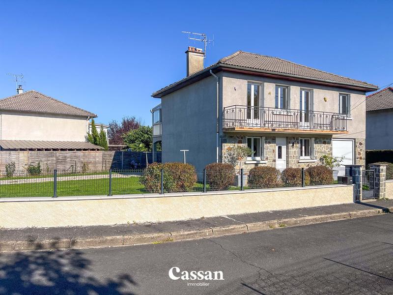 Maison - 98 m² - 6 pièces