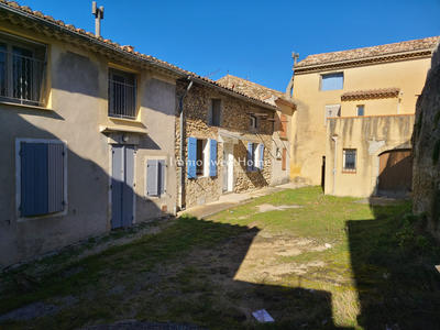 Maison traditionnelle - 99 m² - 4 pièces