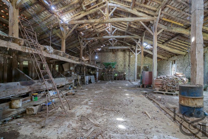 Maison - 250 m² - 9 pièces