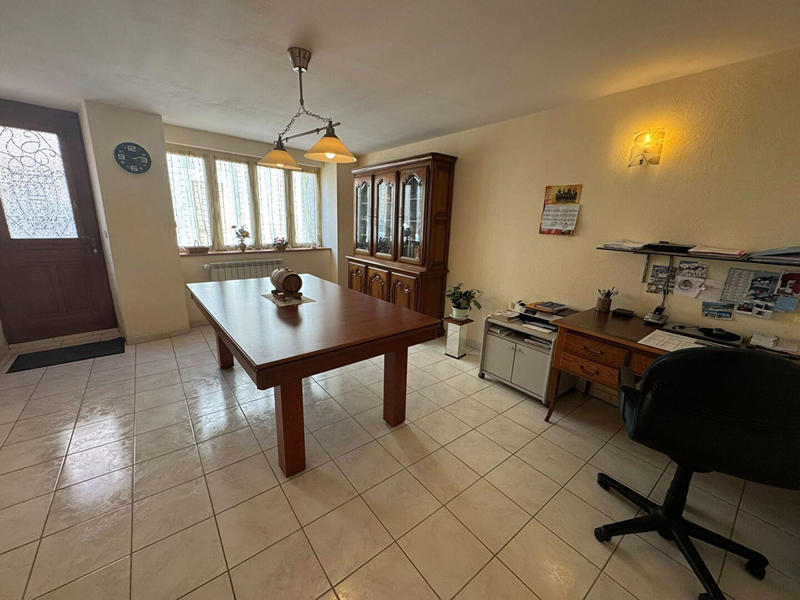 Maison - 283 m² - 11 pièces