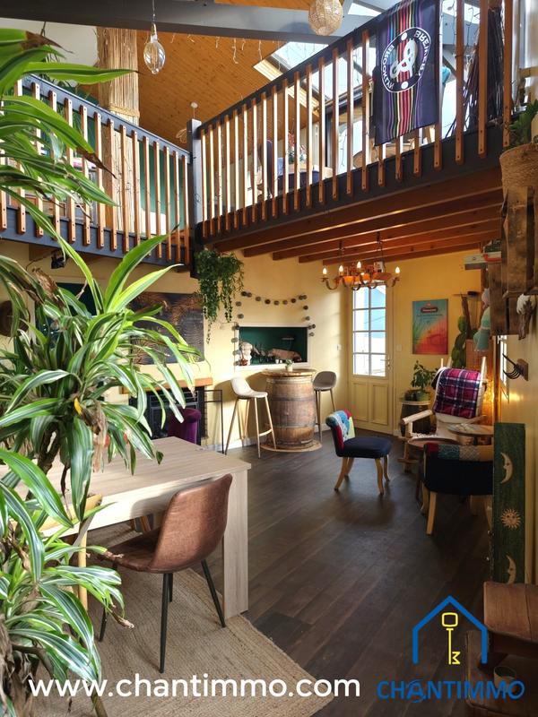 Maison - 200 m² - 5 pièces