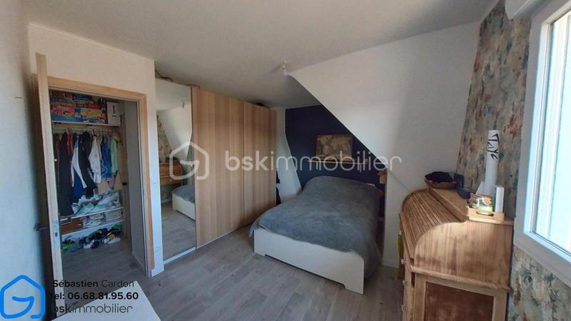 Maison traditionnelle - 96 m² - 6 pièces