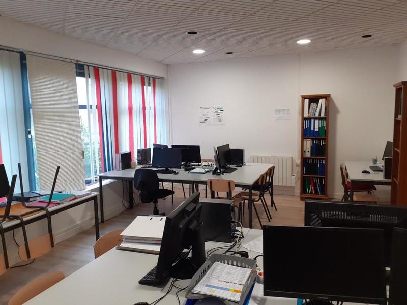 Bureau - 297 m² - 6 pièces