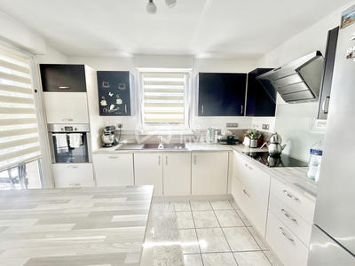 Appartement - 87 m² - 4 pièces