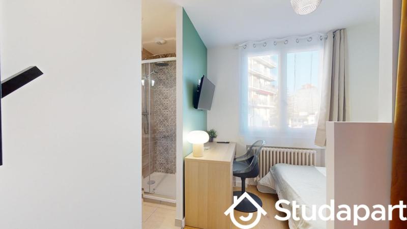 Chambre - 11 m² - 1 pièce