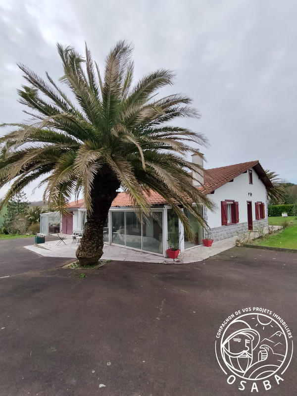 Maison - 115 m² - 4 pièces