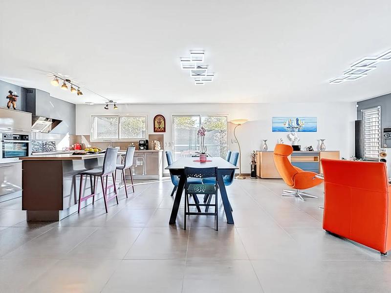 Maison - 160 m² - 5 pièces