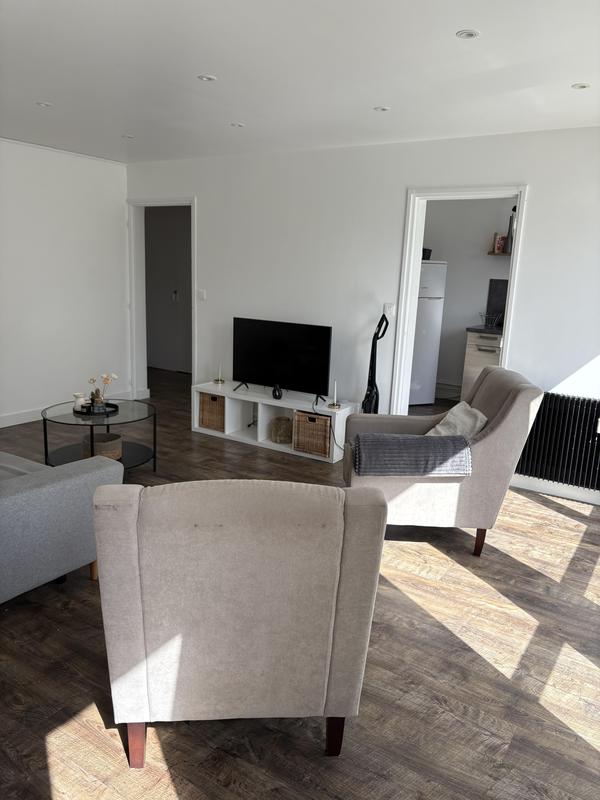 Appartement - 80 m² - 5 pièces