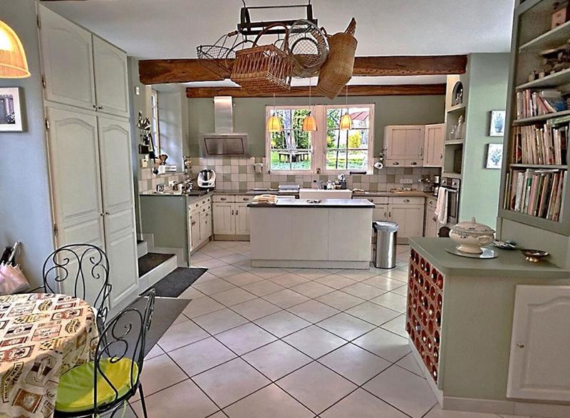 Maison - 259 m² - 6 pièces