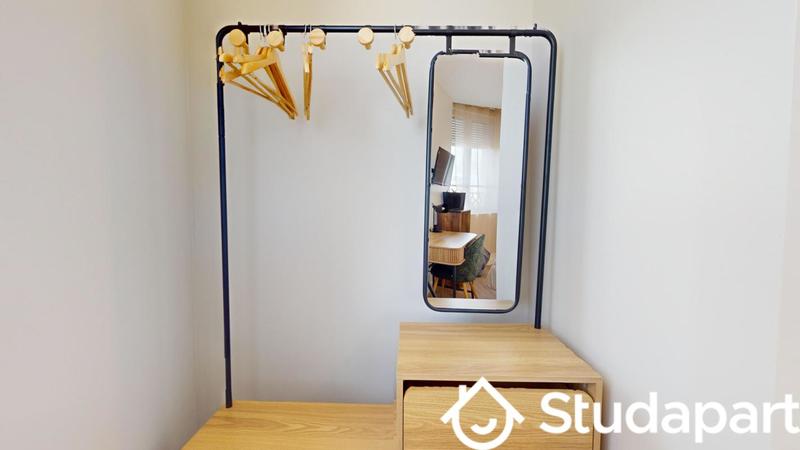 Chambre - 11 m² - 1 pièce