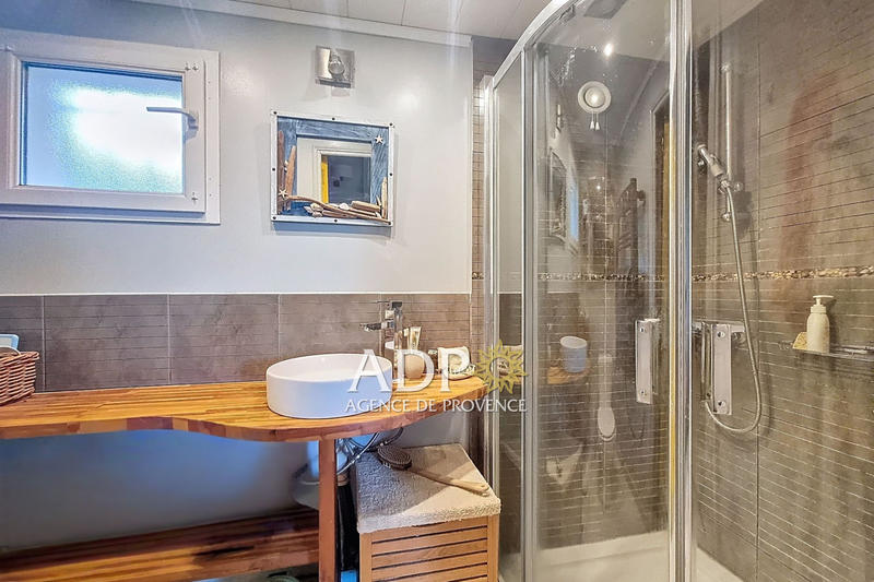 Maison - 104 m² - 4 pièces