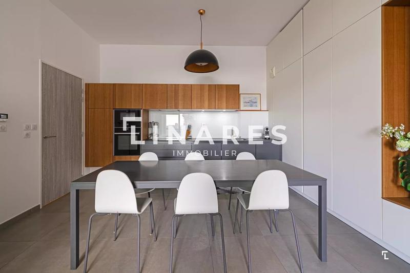 Appartement - 70 m² - 3 pièces