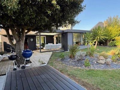 Maison - 127 m² - 5 pièces