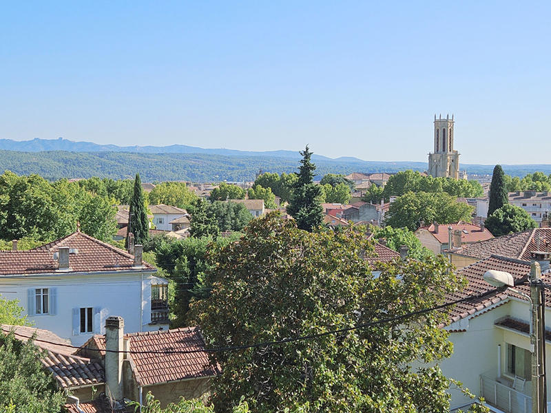 Appartement - 100 m² - 4 pièces