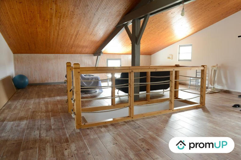 Maison - 276 m² - 8 pièces