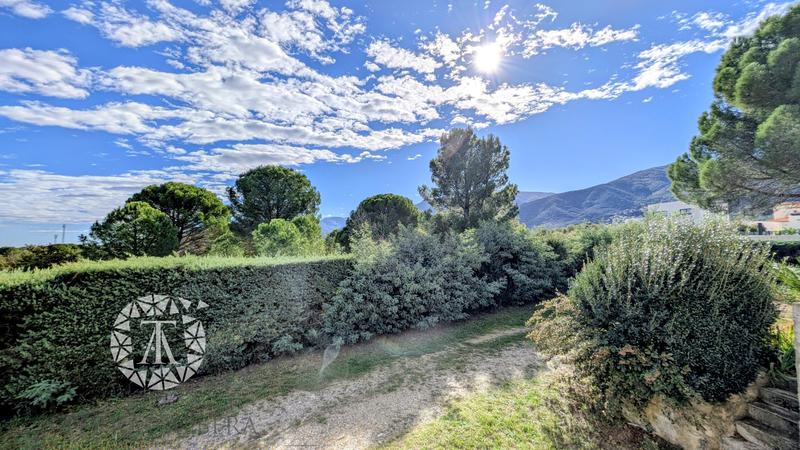 Villa - 101 m² - 5 pièces