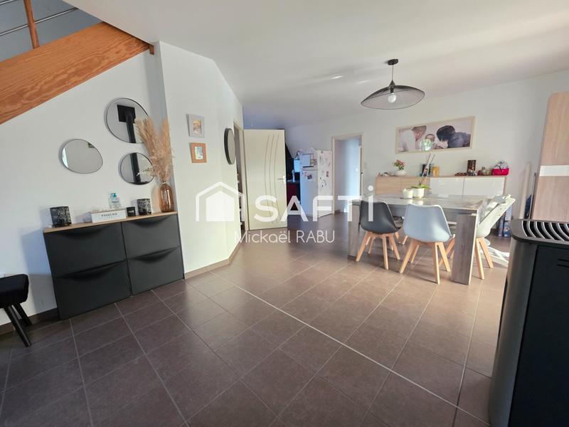 Maison - 137 m² - 5 pièces
