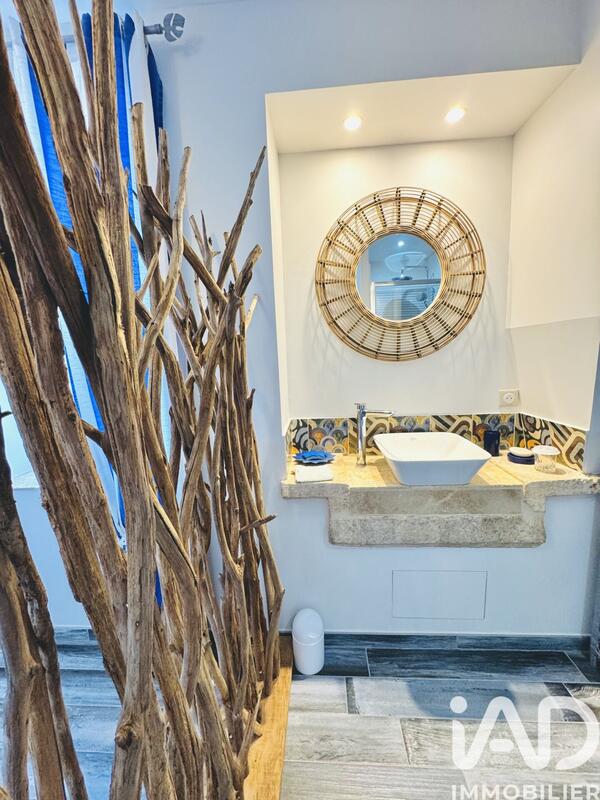 Maison - 200 m² - 5 pièces