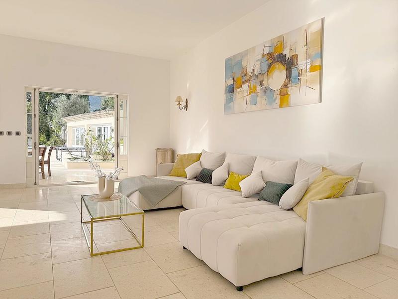 Villa - 385 m² - 11 pièces