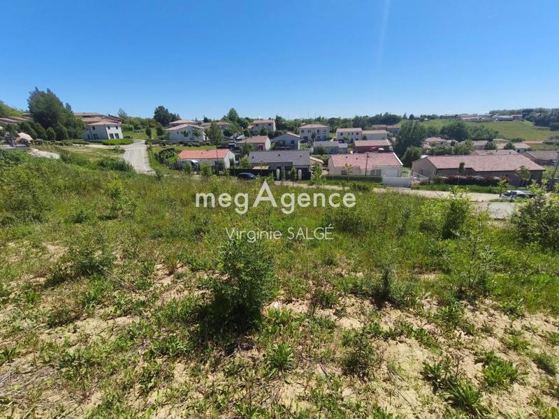 Terrain constructible - 1 000 m²
