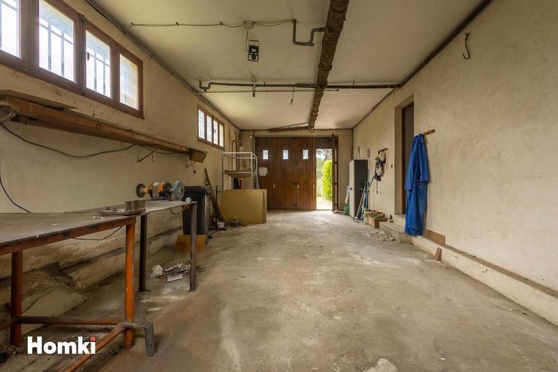 Maison - 185 m² - 8 pièces