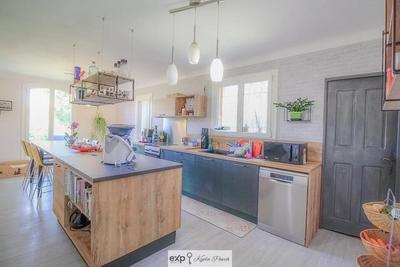 Maison - 190 m² - 7 pièces