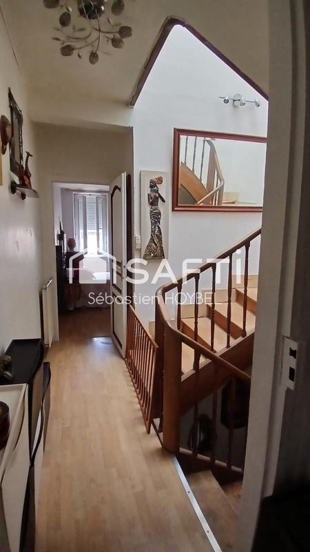 Maison - 96 m² - 5 pièces