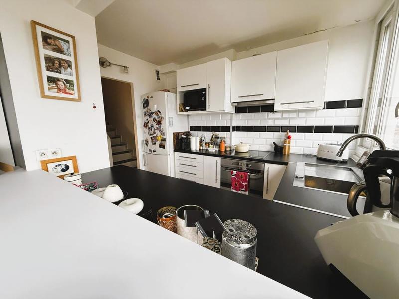 Appartement - 80 m² - 5 pièces