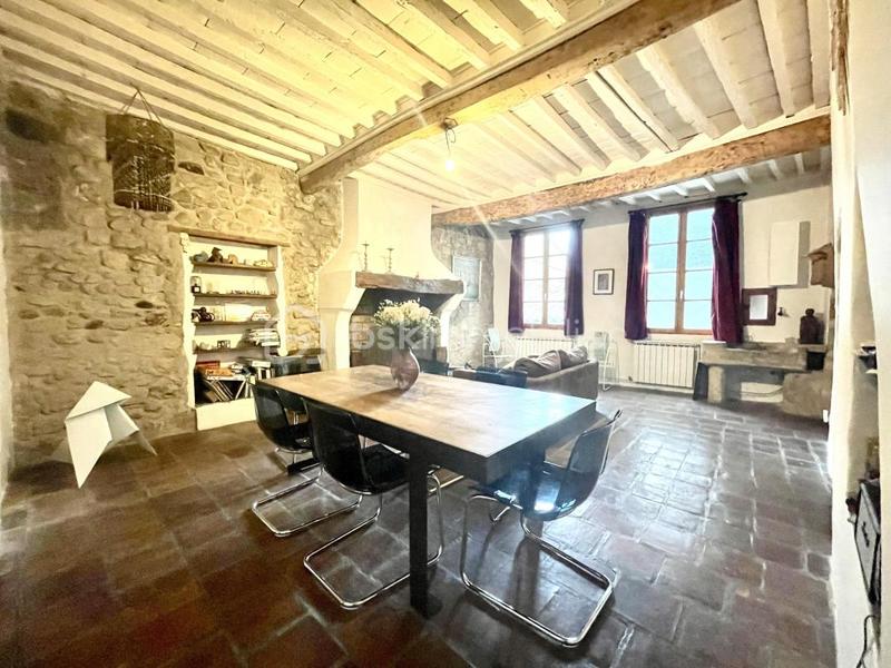 Maison de village - 210 m² - 7 pièces