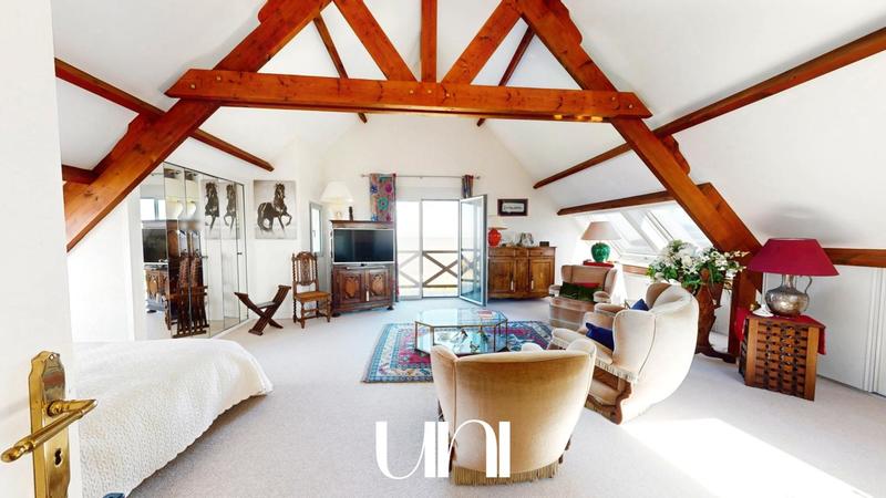 Maison - 141 m² - 6 pièces