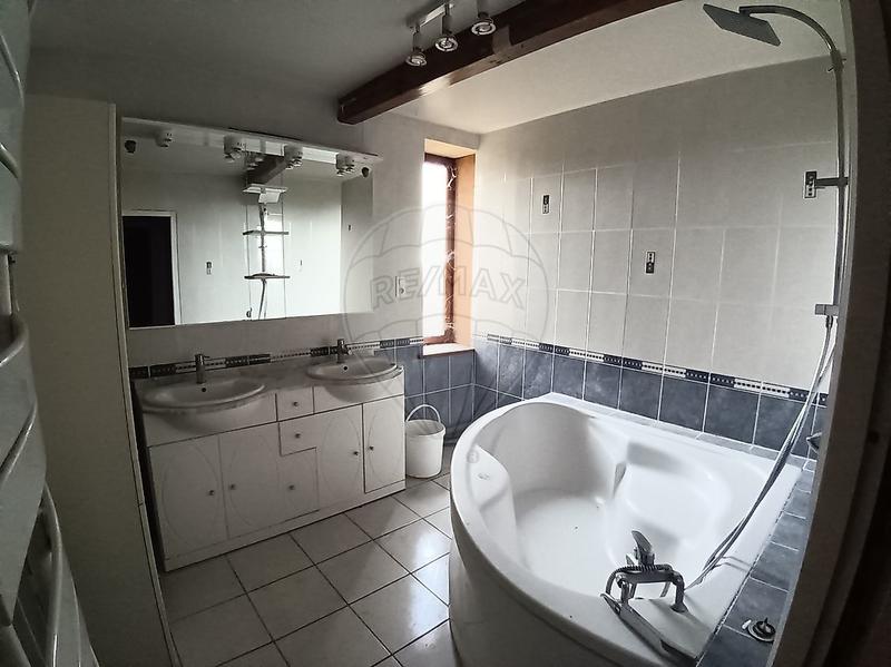 Appartement - 300 m² - 6 pièces