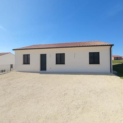 Maison - 105 m² - 5 pièces
