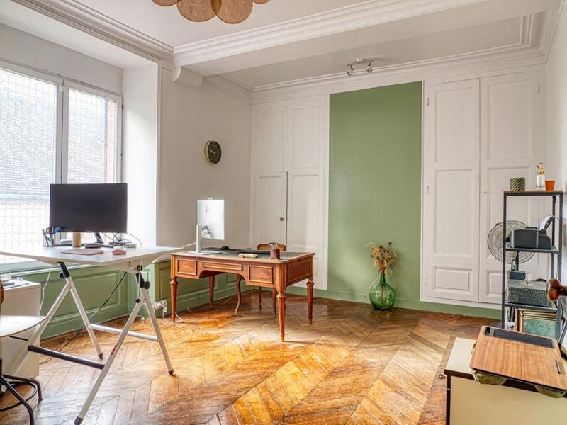 Maison - 216 m² - 9 pièces