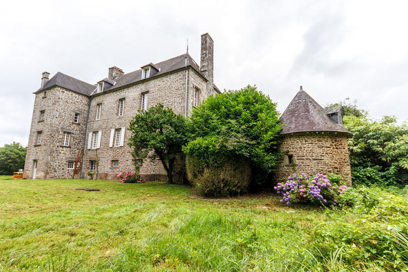 Demeure - 404 m² - 17 pièces