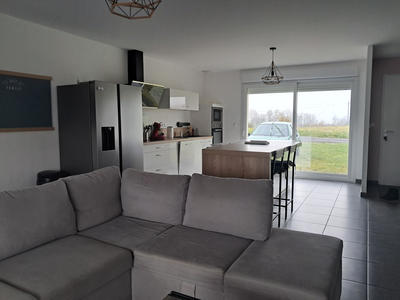 Maison - 94 m² - 5 pièces