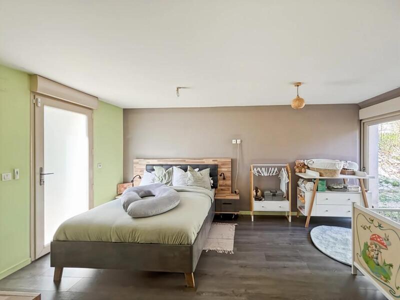 Maison - 140 m² - 5 pièces