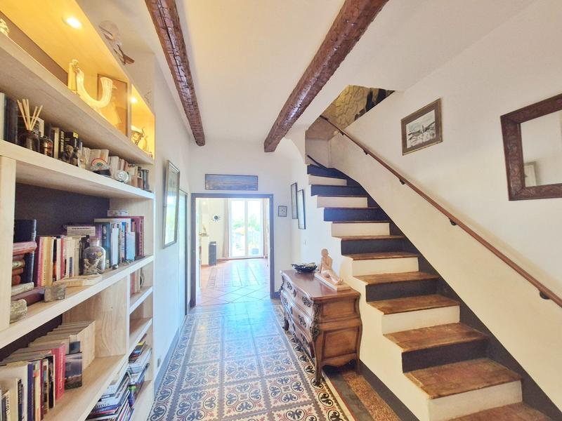 Maison - 405 m² - 15 pièces