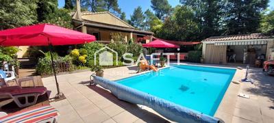 Villa - 177 m² - 6 pièces