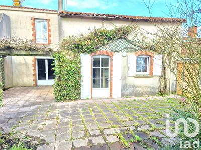 Maison - 140 m² - 5 pièces