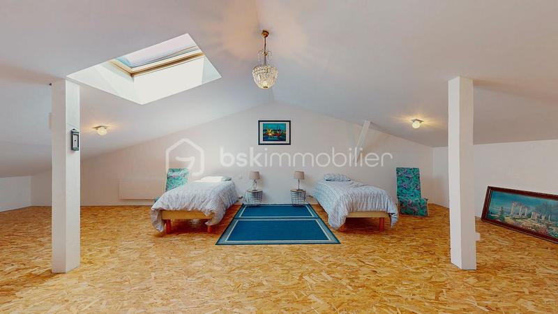 Demeure - 295 m² - 7 pièces