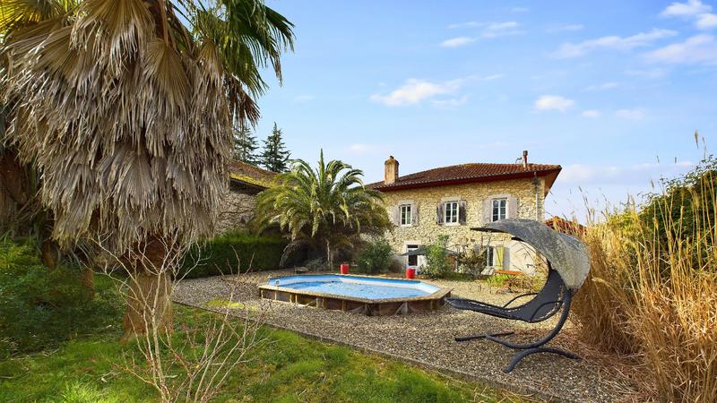 Maison bourgeoise - 220 m² - 9 pièces