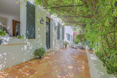 Maison - 326 m² - 11 pièces