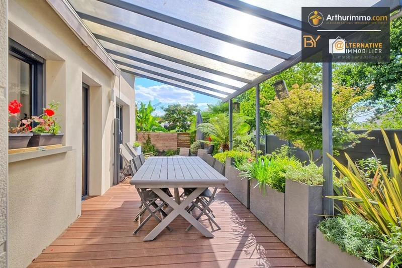 Maison - 183 m² - 8 pièces